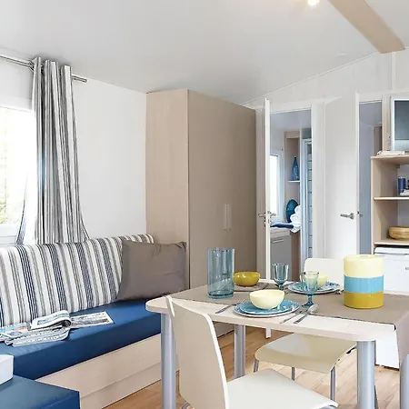 2 Bedroom Lovely In Nyaraló *